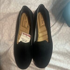 me too Black Textured Slip-On Loafers